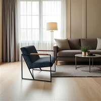 LOUNGE CHAIR
