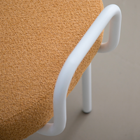BOLD CHAIR