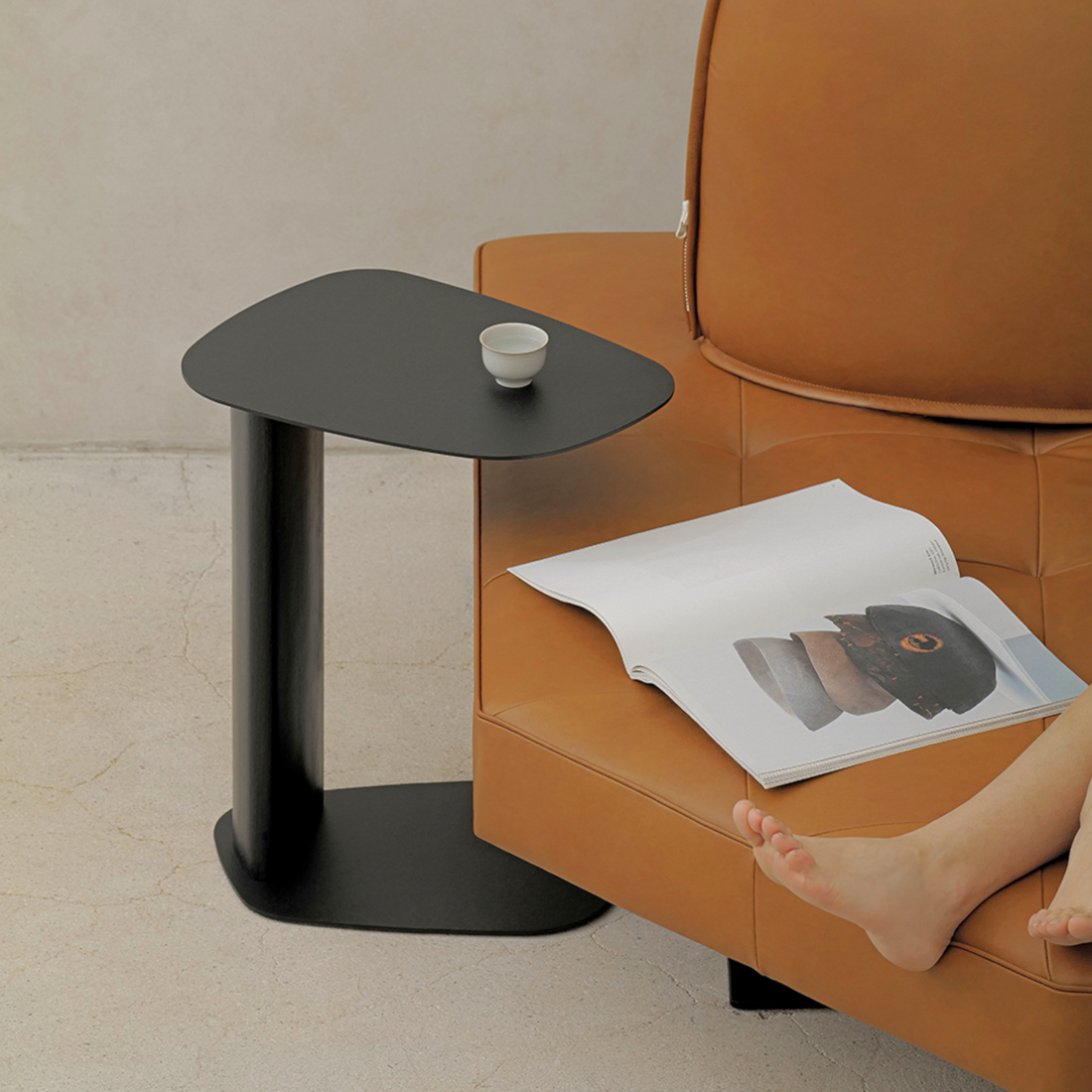 【展示現品】BOULDER SIDE TABLE