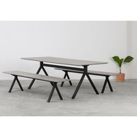 CONCRETE × IRON BENCH