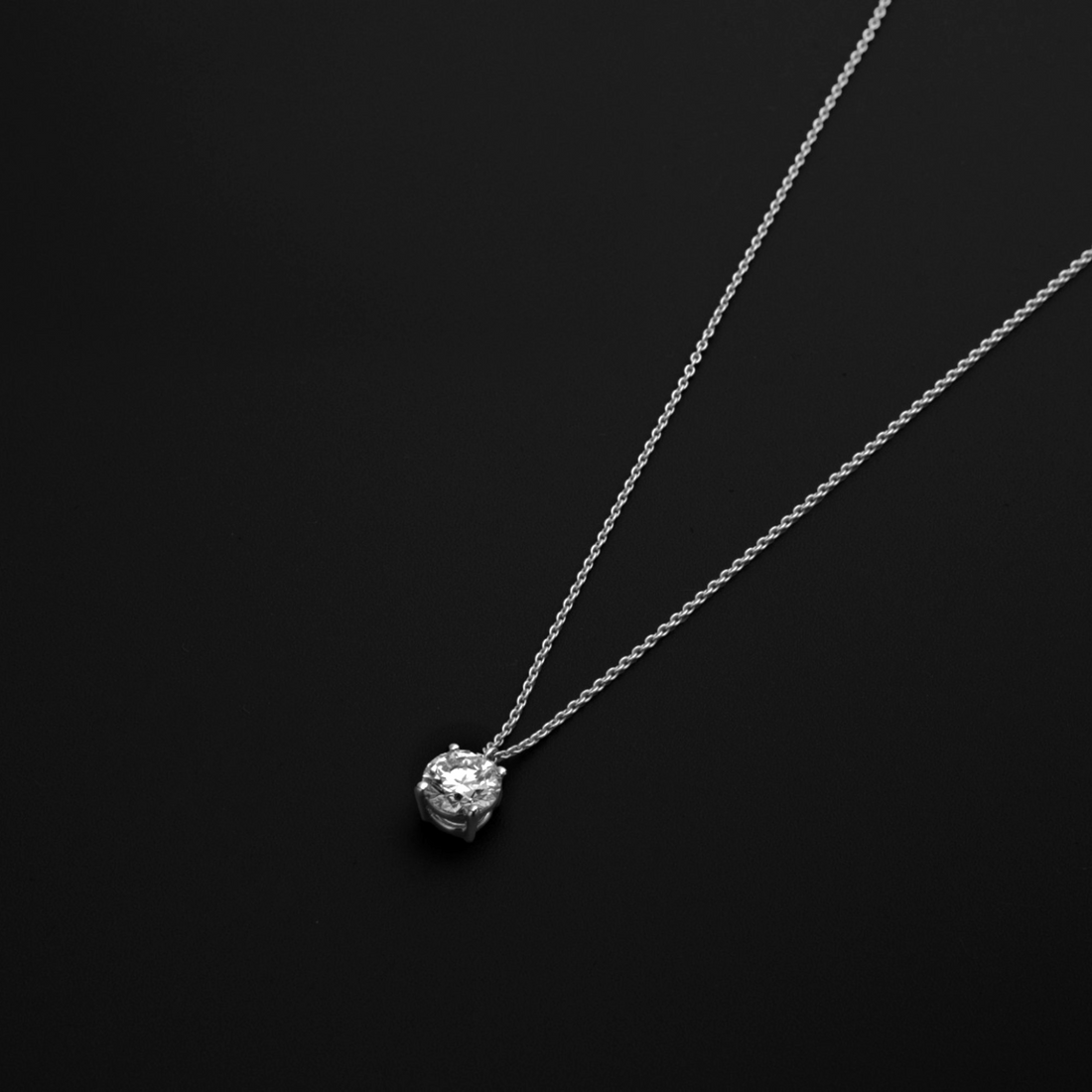 エメラルドカット ラボグロウンダイヤモンドペンダント