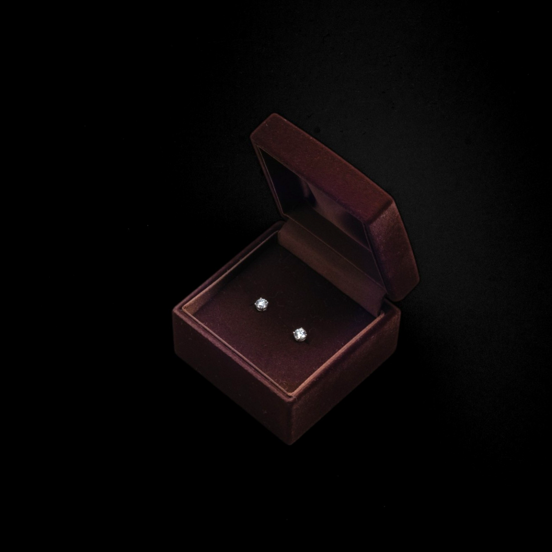 エメラルドカット ラボグロウンダイヤモンドピアス