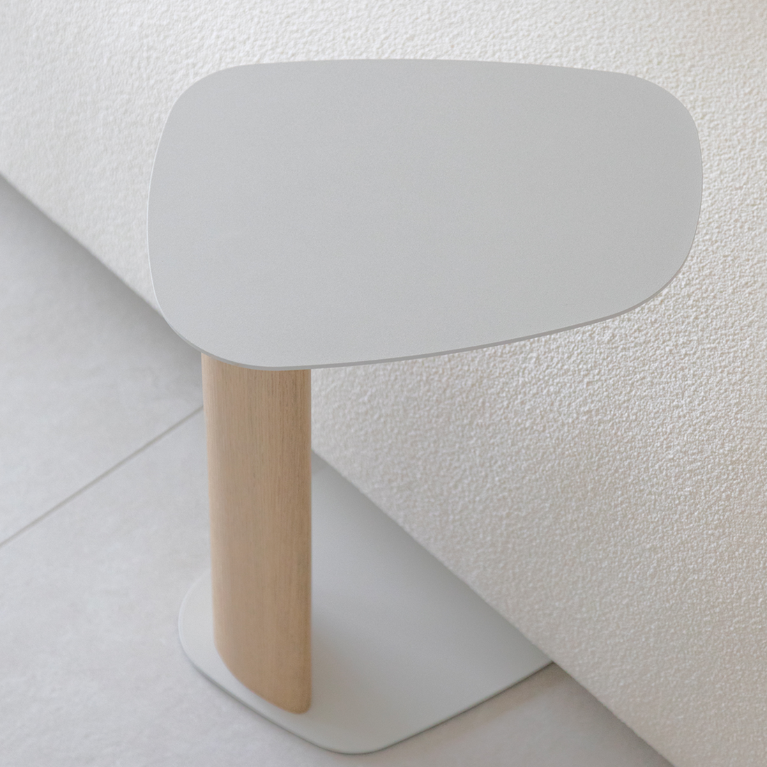 BOULDER SIDE TABLE