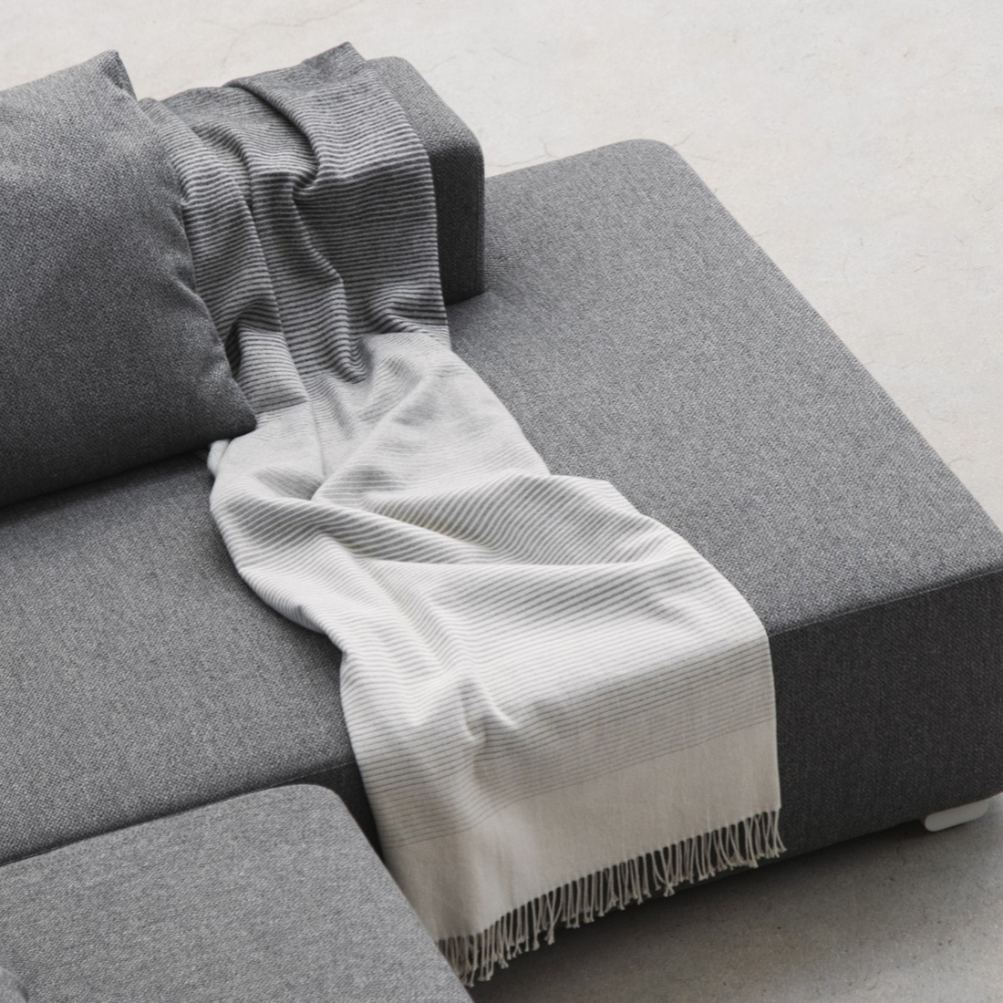 Lay Sofa | Fabric