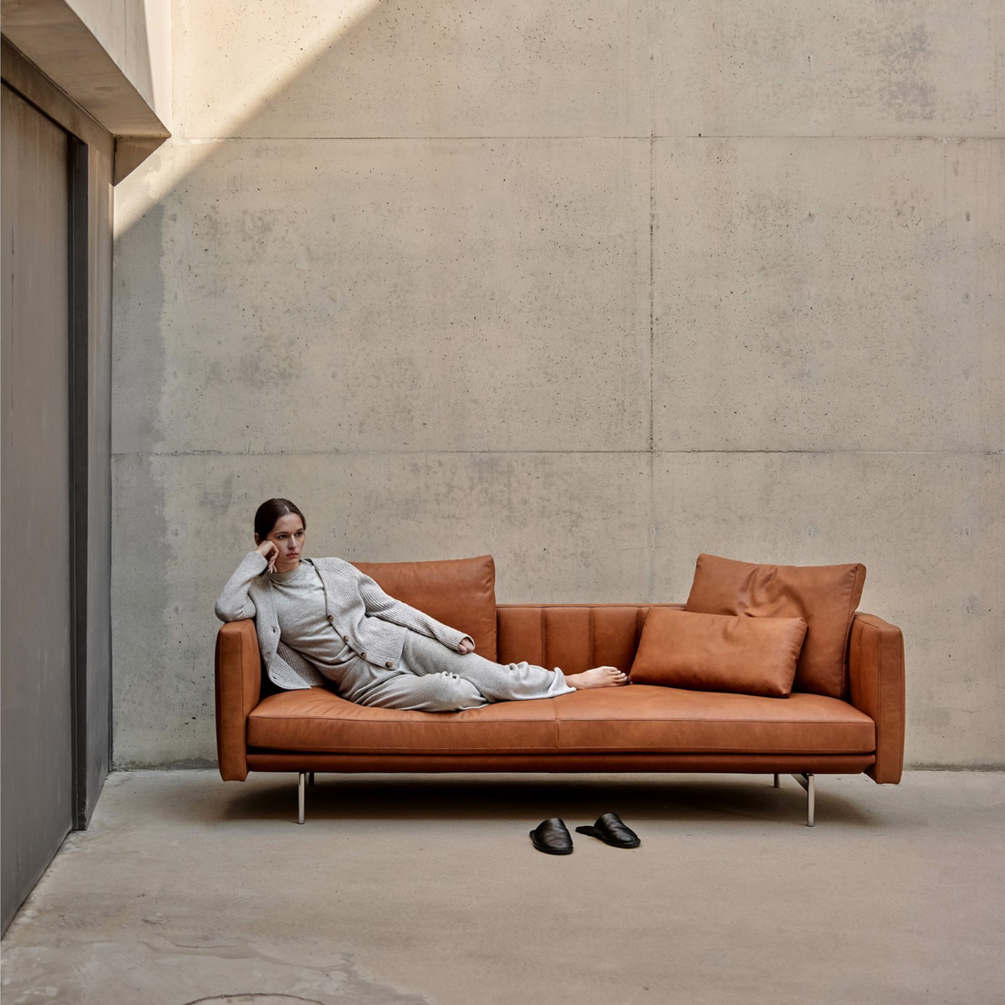 ALLURE SOFA