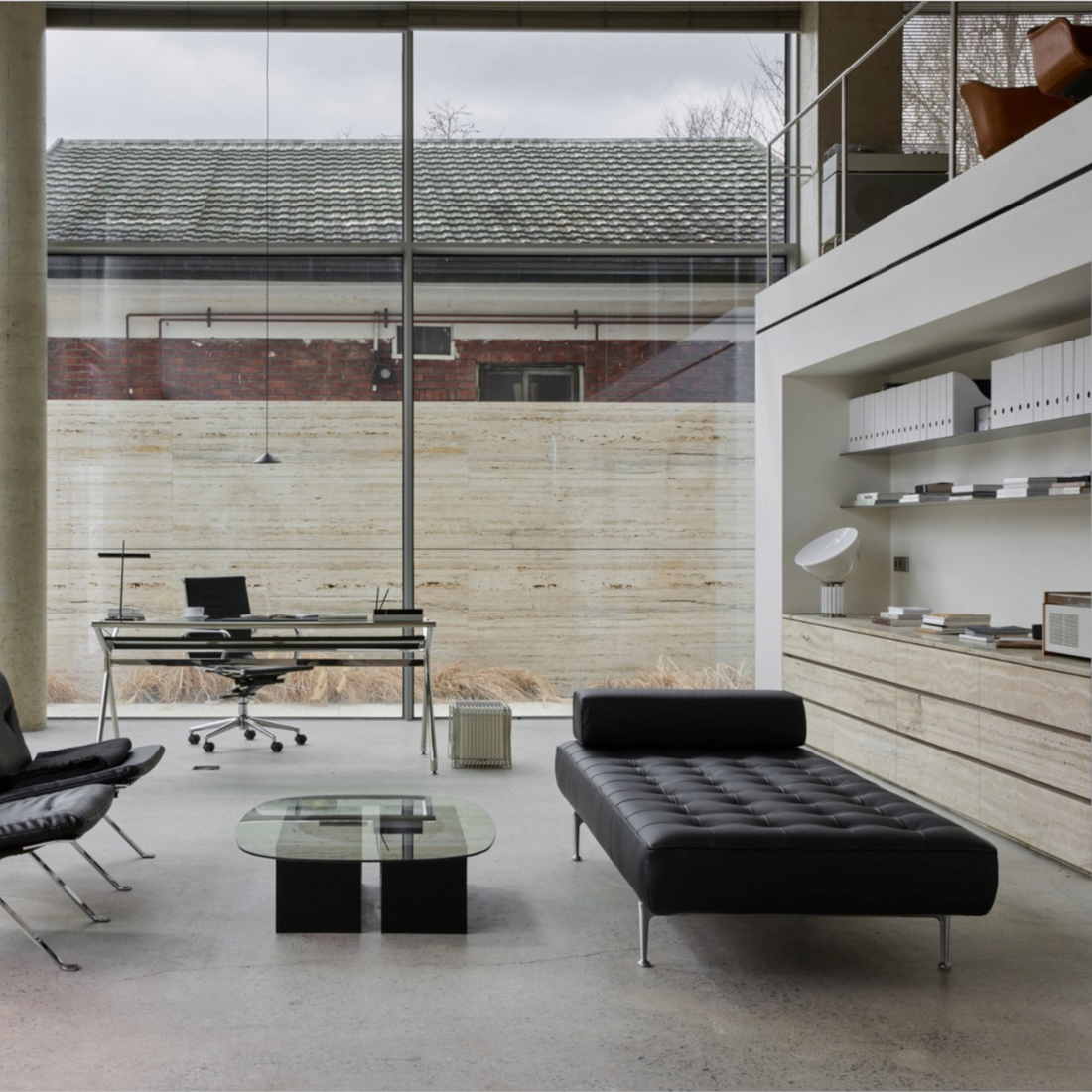Otium Daybed Sofa - Leather