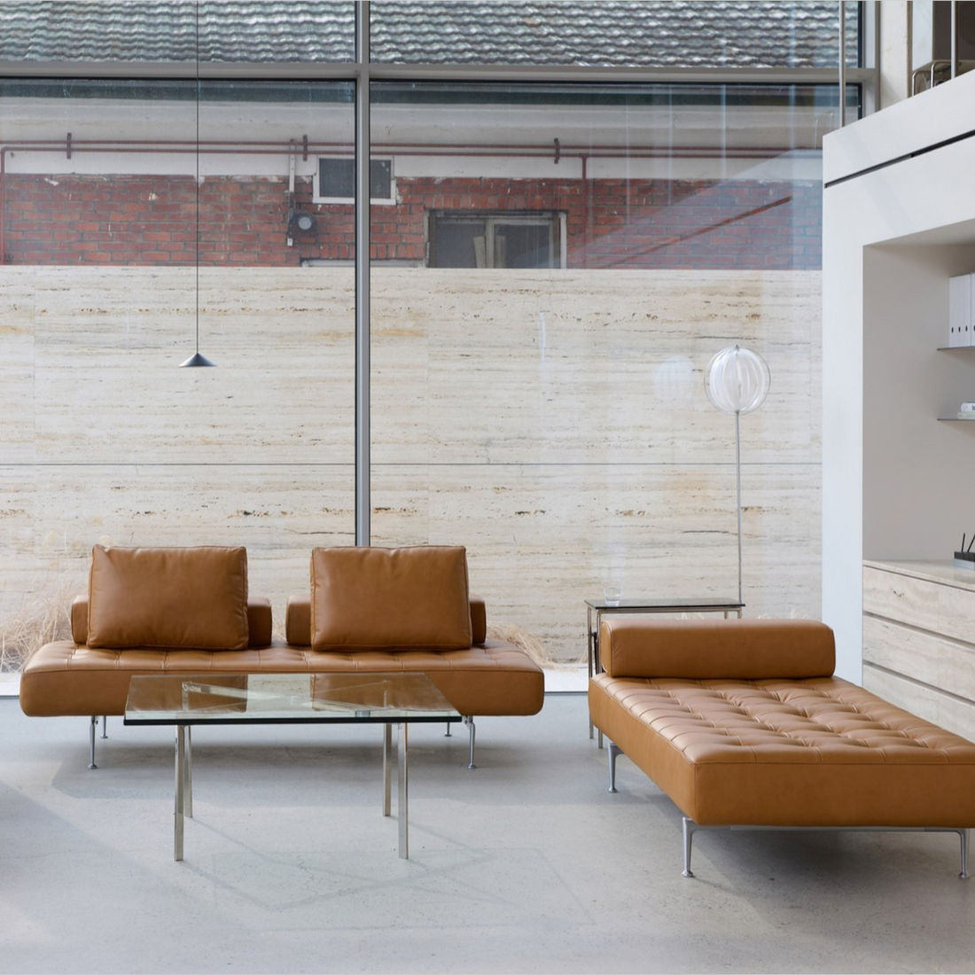 Otium Daybed Sofa - Leather