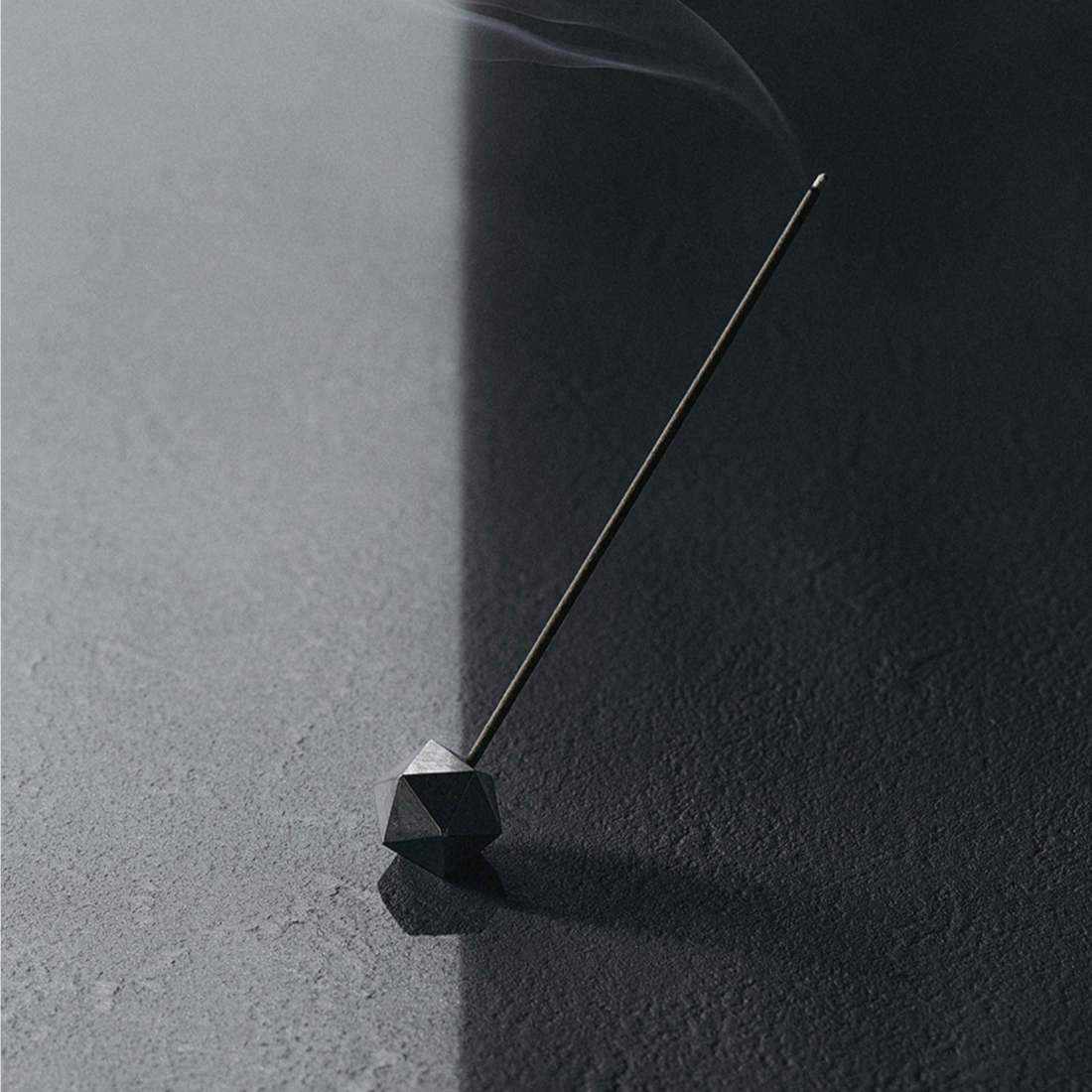 Abalone shell black incense set